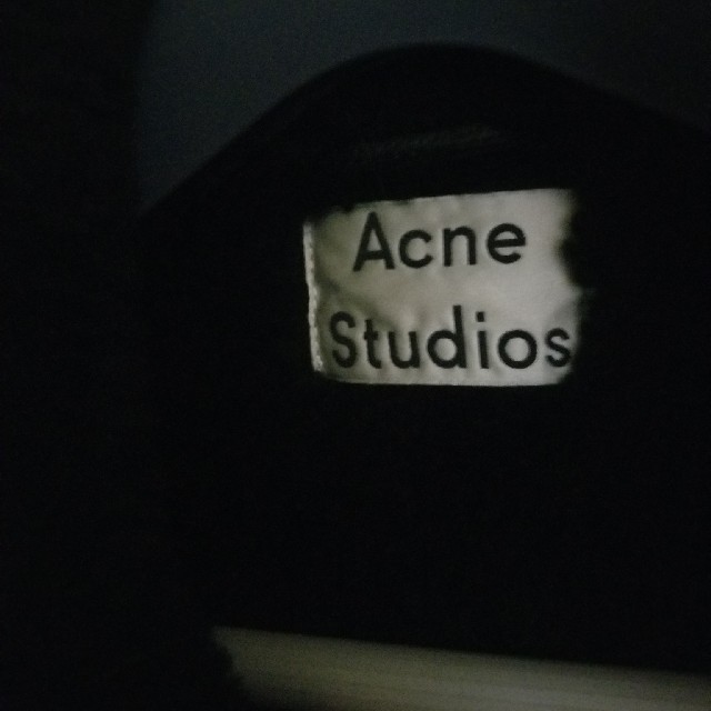 ACNE(アクネ)のアクネストゥディオズ　アクネ　ACNE STUDIOS レディースのジャケット/アウター(ムートンコート)の商品写真