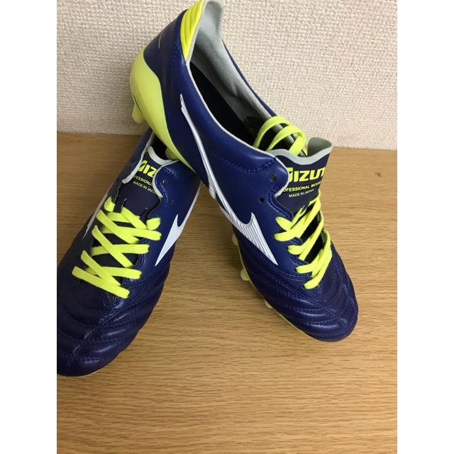 MIZUNO(ミズノ)のモレリアNEO スポーツ/アウトドアのサッカー/フットサル(シューズ)の商品写真