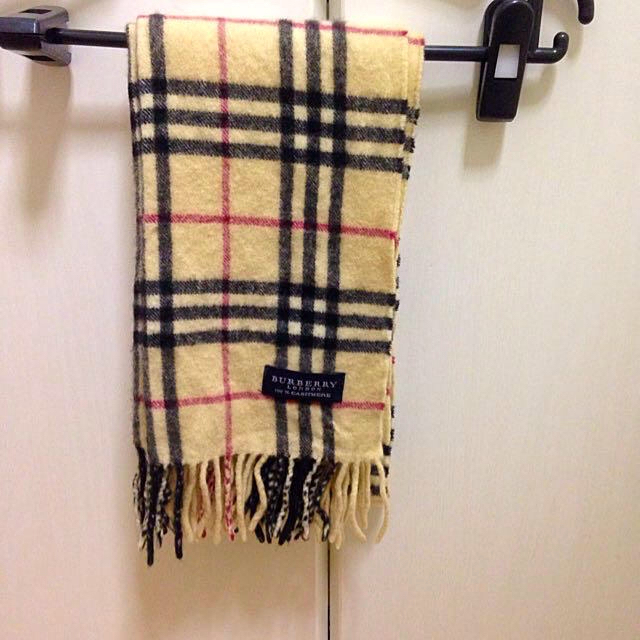 BURBERRY(バーバリー)のマフラー レディースのファッション小物(マフラー/ショール)の商品写真