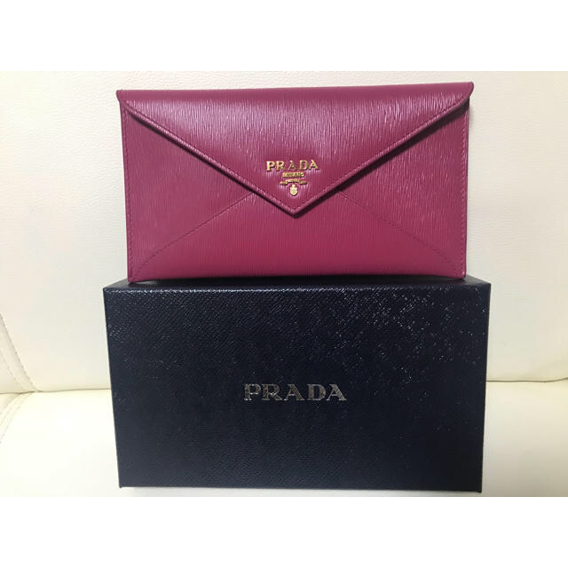 PRADA(プラダ)の長財布 ウォレット 財布  レディースのファッション小物(財布)の商品写真