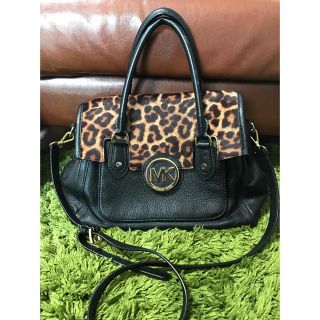 マイケルコース(Michael Kors)のMKマイケルコース👜バッグ(ショルダーバッグ)