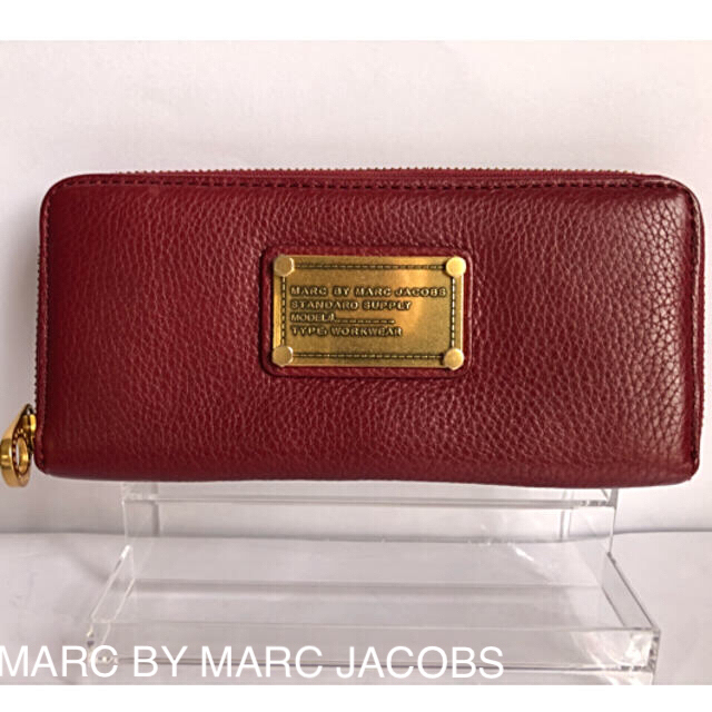 ★MARC BY MARC JACOBS／本革レザーラウンドファスナー付き長財布