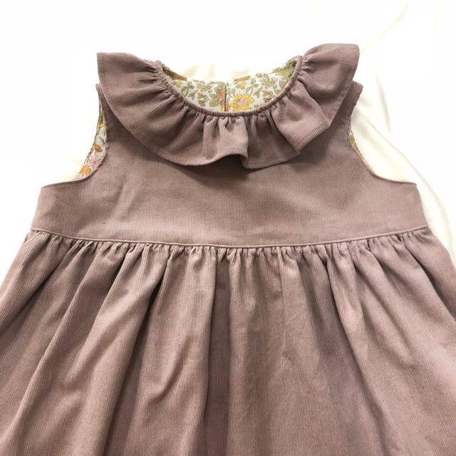 コーデュロイワンピース 100 キッズ/ベビー/マタニティのキッズ服女の子用(90cm~)(ワンピース)の商品写真