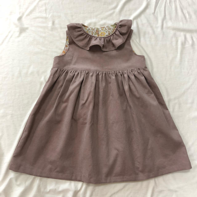 コーデュロイワンピース 100 キッズ/ベビー/マタニティのキッズ服女の子用(90cm~)(ワンピース)の商品写真