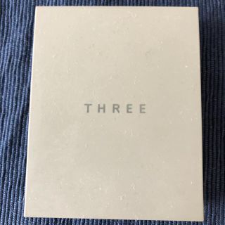 スリー(THREE)のTHREE シマリンググローデュオ 01(フェイスカラー)