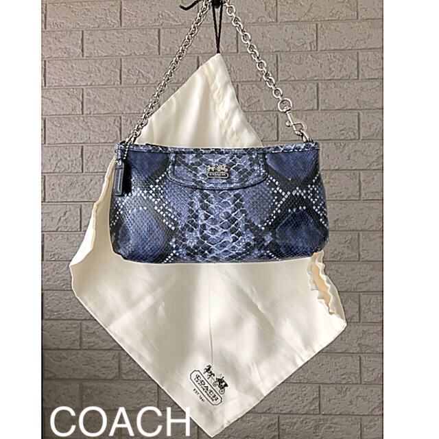 ★COACH／本革パイソン型押しキーホルダー付き◉ネイビー系✨