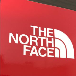 ザノースフェイス(THE NORTH FACE)の【縦9.5cm横9.5cm】THE NORTH FACE  boxロゴステッカー(ステッカー)