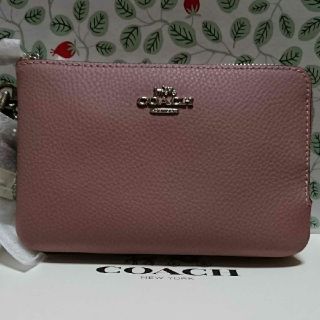 コーチ(COACH)の新品コーチペブルド レザー ダブル コーナー ジップ リストレット(ポーチ)