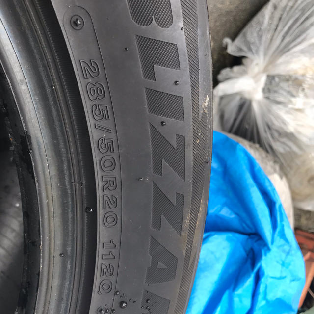 BRIDGESTONE(ブリヂストン)の※値下げ 美品☆ブリジストン スタッドレスタイヤ 自動車/バイクの自動車(タイヤ)の商品写真