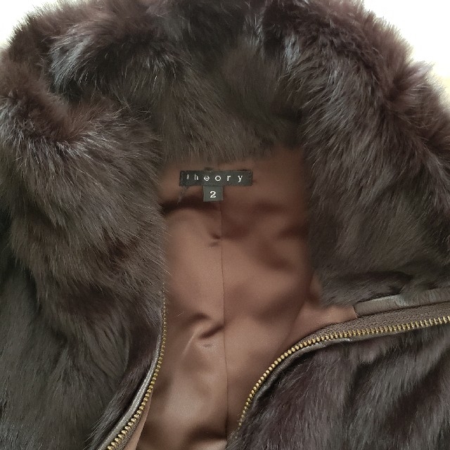 theory(セオリー)のセオリーファーベスト レディースのジャケット/アウター(毛皮/ファーコート)の商品写真