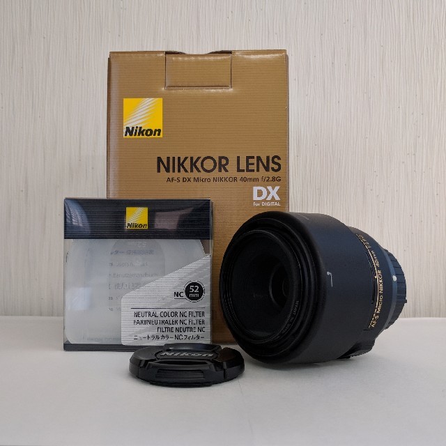 Nikon AF-S DX Micro NIKKOR 40mm f/2.8Gカメラ