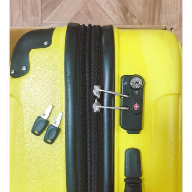 キャリーバッグ 旅行鞄 Lサイズ イエロー レディースのバッグ(スーツケース/キャリーバッグ)の商品写真