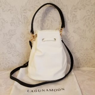 ラグナムーン(LagunaMoon)の【値下げ】新品未使用　ラグナムーン　ホワイトショルダーバッグ(ショルダーバッグ)