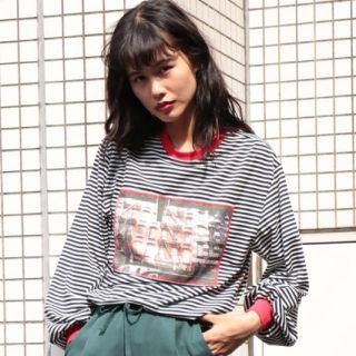 ジュエティ(jouetie)のjouetie【天王寺ミオ店限定】トリムフォトL/S TEE(Tシャツ(長袖/七分))