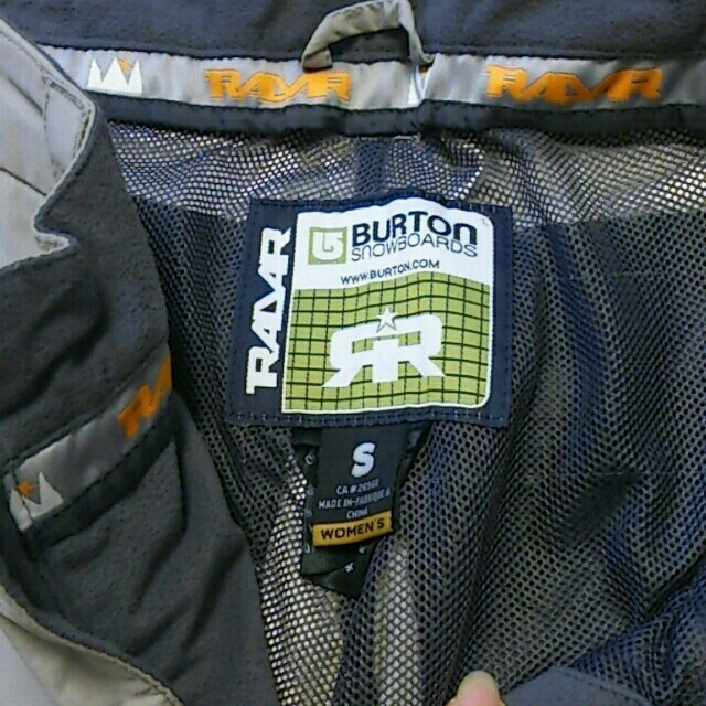 BURTON(バートン)のスノーウェア BURTON パンツ レディースのパンツ(ワークパンツ/カーゴパンツ)の商品写真