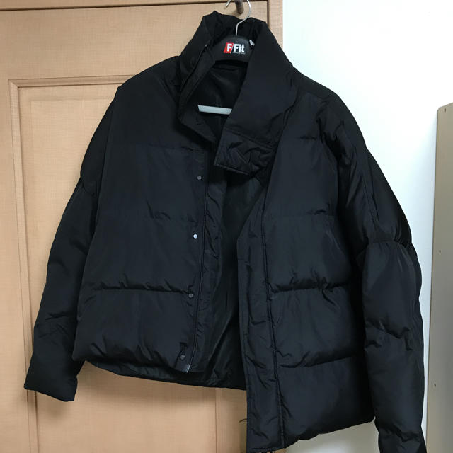 ZARA(ザラ)のzara パフジャケット バレンシアガ メンズのジャケット/アウター(ダウンジャケット)の商品写真