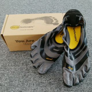 ビブラム(vibram)の新感覚！  5本指シューズ(その他)