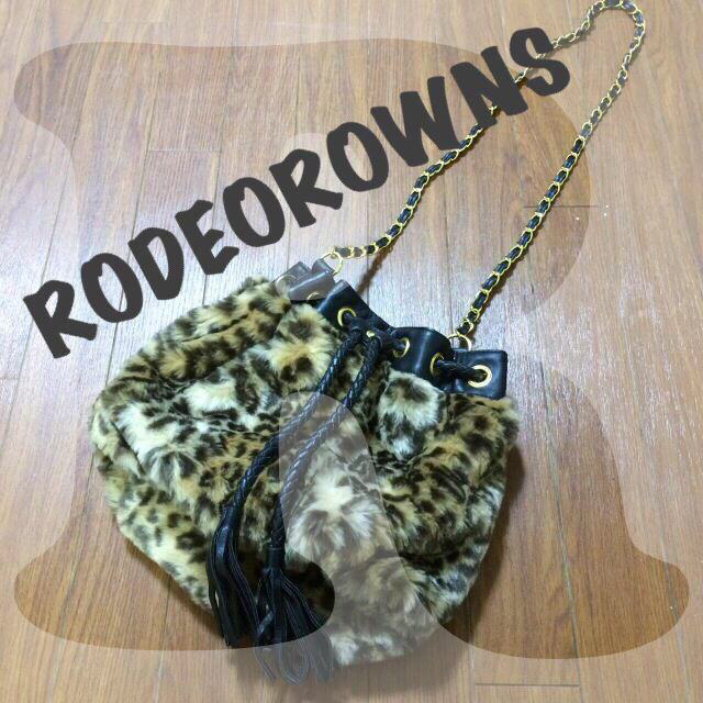 RODEO CROWNS(ロデオクラウンズ)のRODEOROWNS☆レオパードバッグ レディースのバッグ(ショルダーバッグ)の商品写真