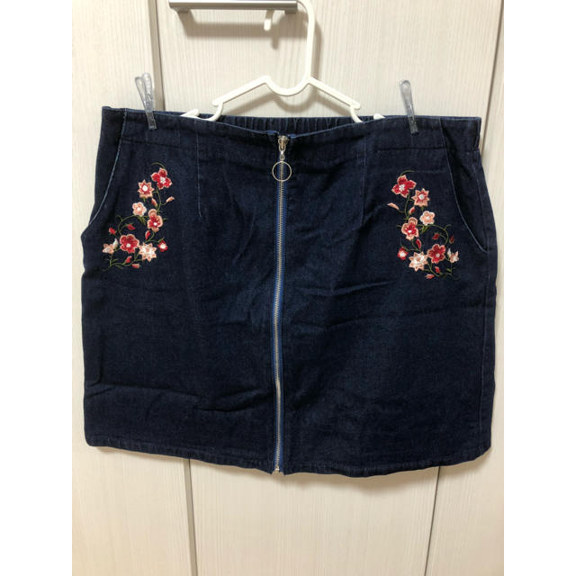 Avail - 大きいサイズ Avail 刺繍入りスカート 4Lの通販 by マイペース野郎's shop｜アベイルならラクマ