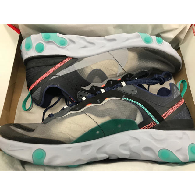 NIKE(ナイキ)のNIKE REACT ELEMENT 87 28 US10 ナイキ リアクト メンズの靴/シューズ(スニーカー)の商品写真