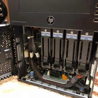 HP Proliant MicroServer N54L メモリ８GB