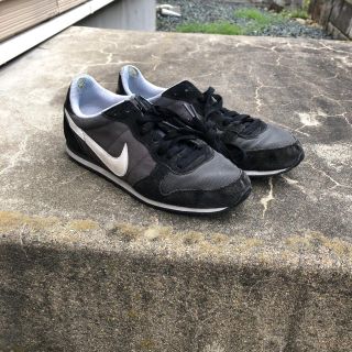 ナイキ(NIKE)の売り切り価格！高傑作即完売!ナイキ ジニコ高級レザー×キャンバススニーカー(スニーカー)