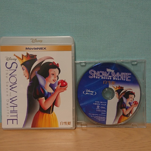 Disney(ディズニー)の【新品・未再生】白雪姫☆ブルーレイ(正規ケース付き) エンタメ/ホビーのDVD/ブルーレイ(キッズ/ファミリー)の商品写真