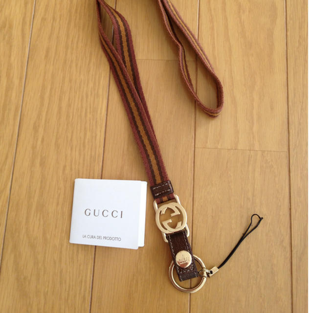 Gucci - GUCCI ネックストラップの通販 by kurumini's shop｜グッチならラクマ
