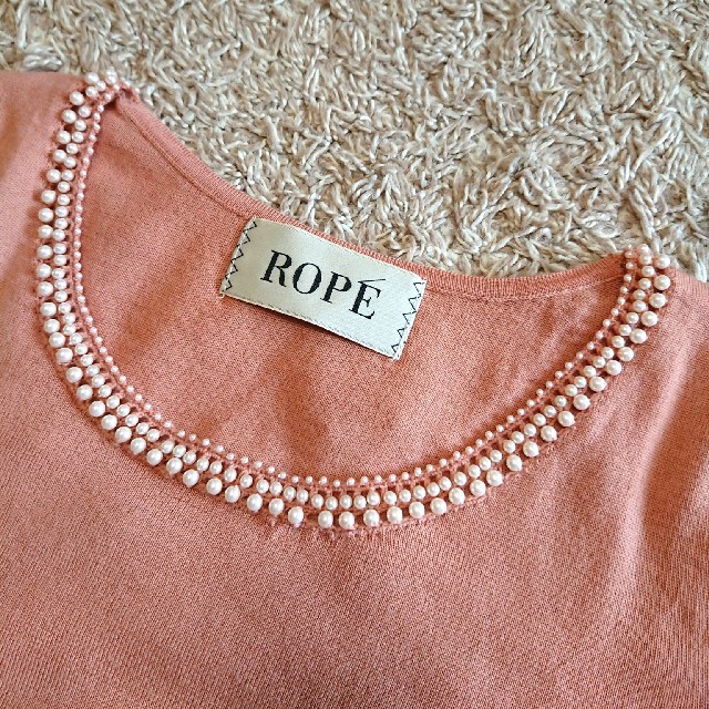 ROPE’(ロペ)のROPE パール付きニット レディースのトップス(ニット/セーター)の商品写真