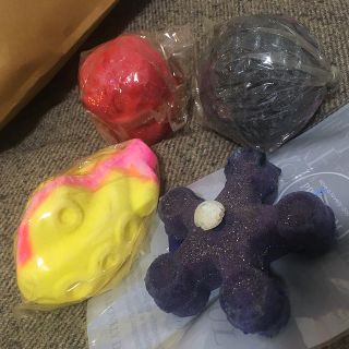 ラッシュ(LUSH)のラッシュ❤️バスボムセット(入浴剤/バスソルト)