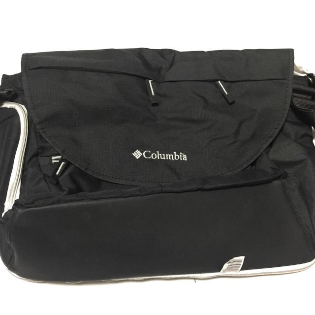 Columbia(コロンビア)のワルドナー大好き様専用 Columbia 大容量バック メンズのバッグ(ボディーバッグ)の商品写真