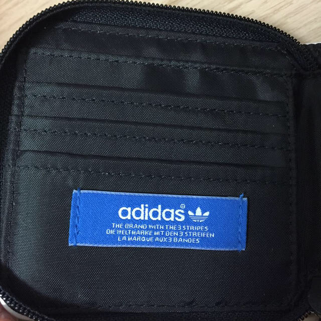 adidas(アディダス)のAdidas 折りたたみ財布 レディースのファッション小物(財布)の商品写真