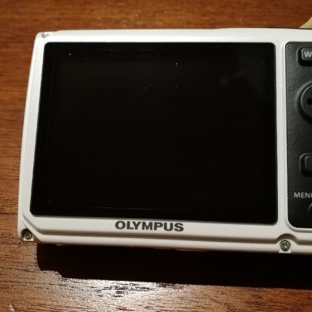 OLYMPUS(オリンパス)のajkrhfie様専用☆OLYMPUS Tough  TG-310 ホワイト スマホ/家電/カメラのカメラ(コンパクトデジタルカメラ)の商品写真