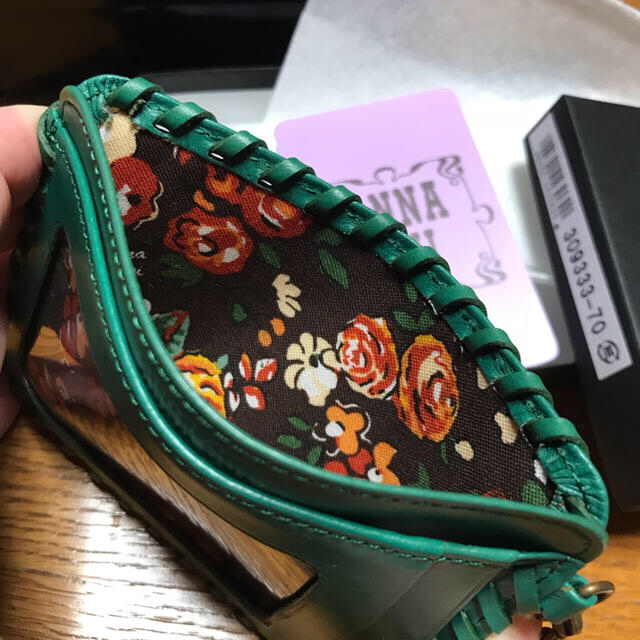 ANNA SUI(アナスイ)のANNA SUI パスケース レディースのファッション小物(パスケース/IDカードホルダー)の商品写真