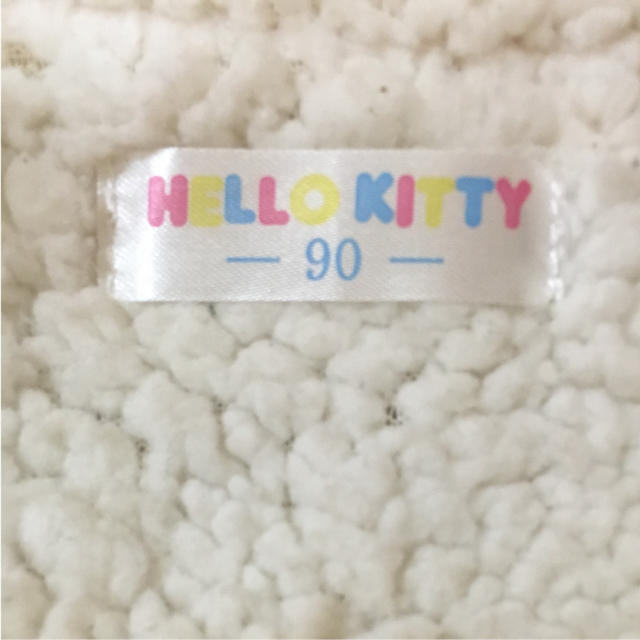 サンリオ(サンリオ)のサンリオ Hello kittyボアジャンパー90 キッズ/ベビー/マタニティのキッズ服女の子用(90cm~)(ジャケット/上着)の商品写真