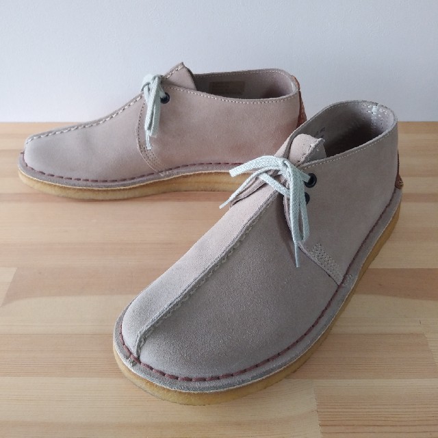 clarks desert trek sand suede