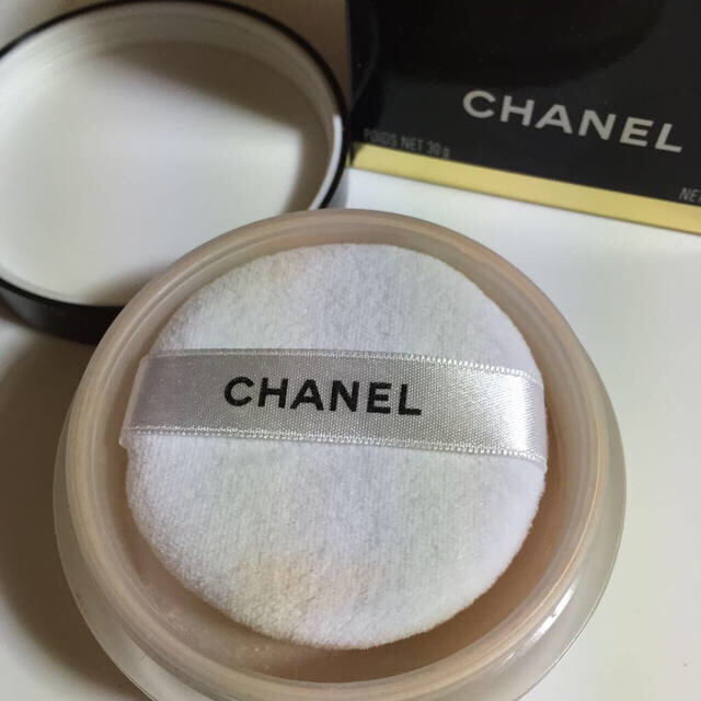 CHANEL(シャネル)の【送料込】CHANEL♡ルースパウダー コスメ/美容のベースメイク/化粧品(その他)の商品写真