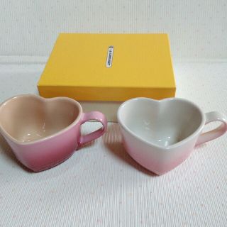 ルクルーゼ(LE CREUSET)の★ル・クルーゼ　ハートマグ　2個　ピンク(食器)