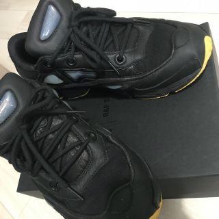 ラフシモンズ(RAF SIMONS)のraf simons ozweego III(スニーカー)