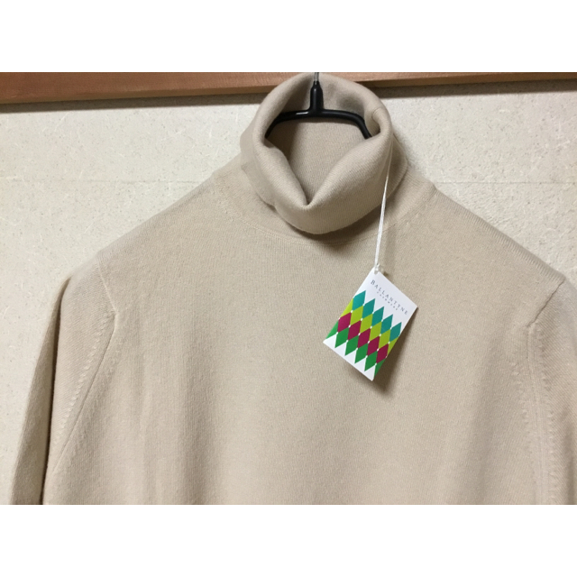 BALLANTYNE CASHMERE(バランタインカシミヤ)の✿(バランタイン)半袖タートルカシミヤセーター★5 レディースのトップス(ニット/セーター)の商品写真