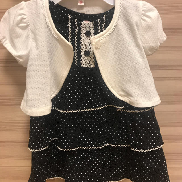 西松屋(ニシマツヤ)のワンピース サイズ90 キッズ/ベビー/マタニティのキッズ服女の子用(90cm~)(ワンピース)の商品写真