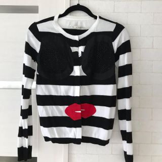 アリスアンドオリビア(Alice+Olivia)のアリスアンドオリビアカーディガン新品(カーディガン)