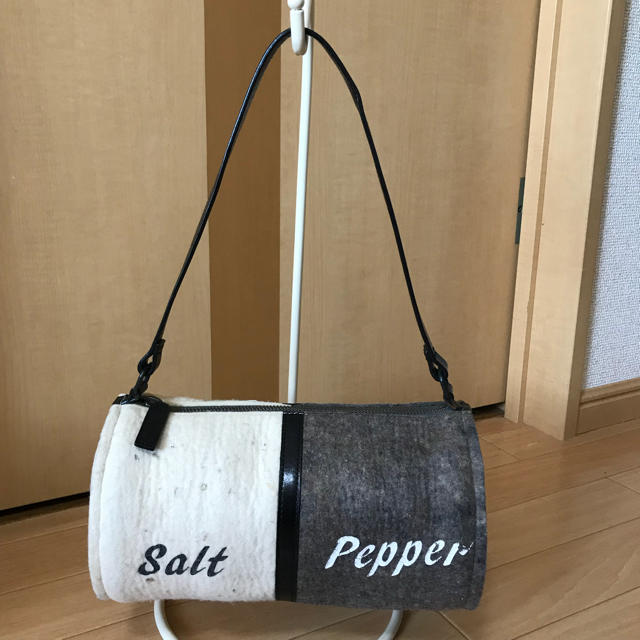 MOSCHINO - モスキーノ フェルトバッグの通販 by ちい's shop MOSCHINO - モスキーノ フェルトバッグの通販 by ちい's shop