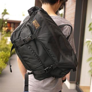ミステリーランチ MYSTERY RANCH アウトサイダーメッセンジャーバッグ ミステリーランチ MYSTERY RANCH アウトサイダーメッセンジャーバッグ