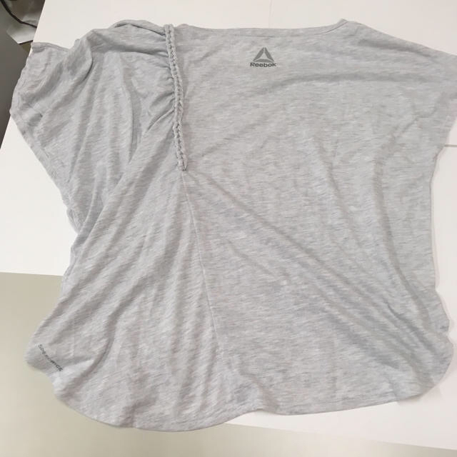 Reebok(リーボック)の8新品リーボックレディースニットMサイズ送料込400円 レディースのトップス(Tシャツ(半袖/袖なし))の商品写真