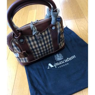 アクアスキュータム(AQUA SCUTUM)のAquascutum バッグ(ハンドバッグ)