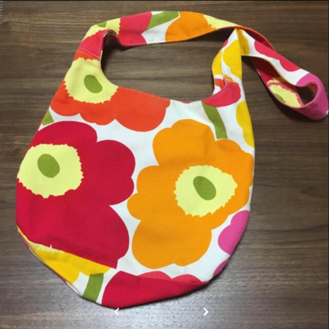 marimekko(マリメッコ)のマリメッコ ショルダーバッグ ＊マルチカラー レディースのバッグ(ショルダーバッグ)の商品写真