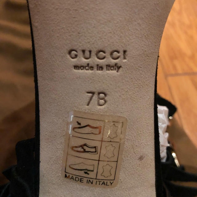 Gucci(グッチ)のGUCCI スエードサンダル レディースの靴/シューズ(サンダル)の商品写真