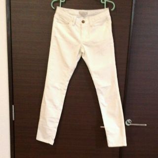 バナナリパブリック(Banana Republic)のバナリパ　ホワイトコーデュロイパンツ(カジュアルパンツ)