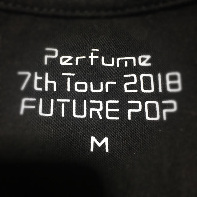 Perfume future pop ツアーTシャツ エンタメ/ホビーのタレントグッズ(ミュージシャン)の商品写真
